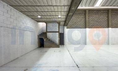 BODEGA EN RENTA CERCA DE SANTA ROSA JÁUREGUI EN CALLE ABIERTA