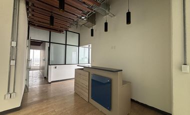 TORRE AMERICAS, Oficina en RENTA piso 18 frente a Plaza Americas y Plaza Andamar