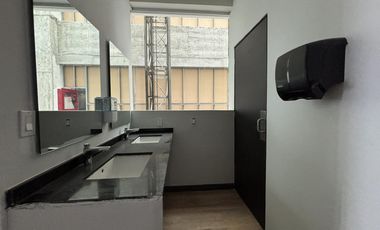 TORRE AMERICAS, Oficina en RENTA piso 18 frente a Plaza Americas y Plaza Andamar