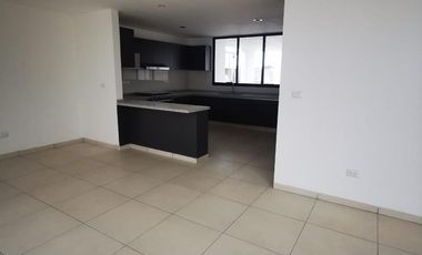 CASA EN RENTA EN CONDOMINIO ROMA, MODELO ROMINA