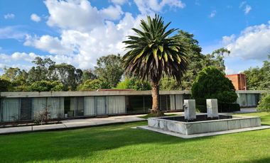 Casa de un nivel en venta o renta La Calera con alberca