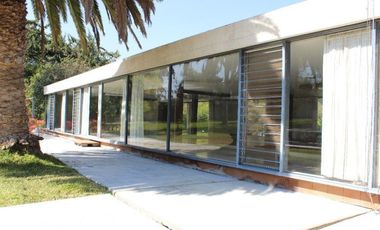 Casa de un nivel en venta o renta La Calera con alberca