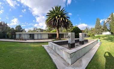 Casa de un nivel en venta o renta La Calera con alberca