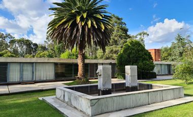 Casa de un nivel en venta o renta La Calera con alberca