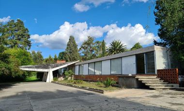 Casa de un nivel en venta o renta La Calera con alberca