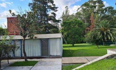 Casa de un nivel en venta o renta La Calera con alberca