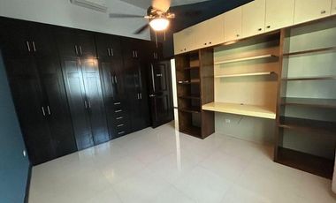 Casa en Renta en Satélite Acueducto