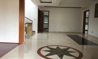 Casa en Venta en Club de Golf Los Encinos