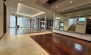 Casa en Venta en Club de Golf Los Encinos