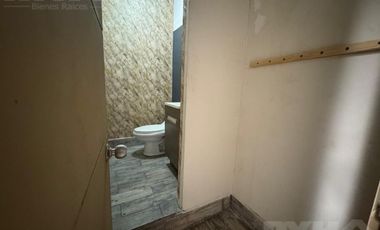 Local en Plaza Comercial sobre Av Las Americas