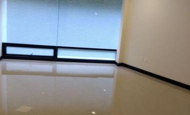 OFICINAS Y CONSULTORIOS EN RENTA EN PLAZA ANTIGUA (ZONA ESMERALDA)