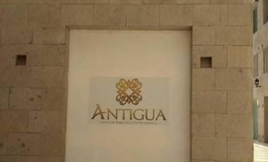 OFICINAS Y CONSULTORIOS EN RENTA EN PLAZA ANTIGUA (ZONA ESMERALDA)