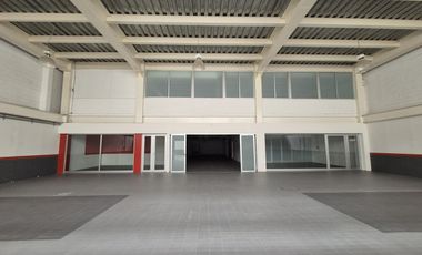 Bodega en renta de 2,409 m2 en Naucalpan