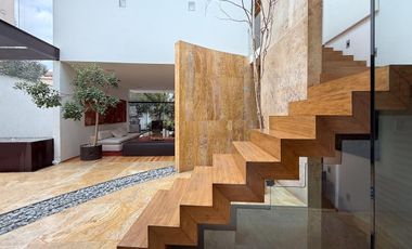 CASA EN CONDOMINIO EN RENTA O VENTA EN HACIENDA DE SANTA FE BERNARDO QUINTANA