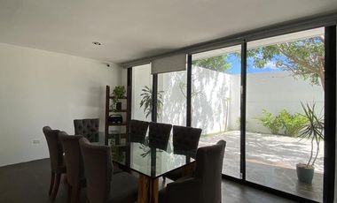 Casa en Renta CON PANELES SOLARES Mérida Conkal