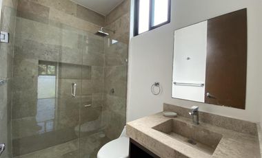 Casa en Renta CON PANELES SOLARES Mérida Conkal