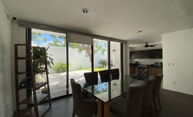 Casa en Renta CON PANELES SOLARES Mérida Conkal