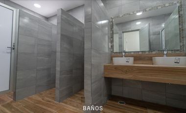 BDR CENTER, Oficinas en RENTA sobre el Boulevard, con VISTA AL MAR (BB)