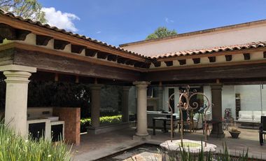 Residencia en Venta o Renta sobre campo de golf