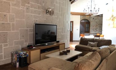 Residencia en Venta o Renta sobre campo de golf