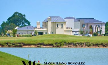 Lote en venta con fondo a la laguna - La Providencia Country Club