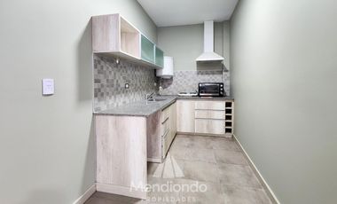 Local / Oficina con Baño + Depto 2 amb. o Depósito 100m2 totales - SAN JOSE