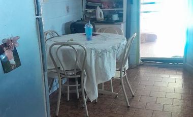 Casa en Ranelagh 3 qmb 2 dorm. parque