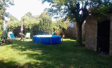 Casa en Ranelagh 3 qmb 2 dorm. parque