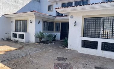Casa Amueblada en Renta en Campeche Av universidad
