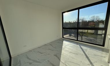 Casa de 4 dormitorios en venta en Haras Santa Maria, Escobar