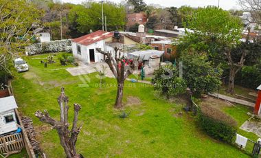 Casa con gran terreno - 985m2 - Belén De Escobar