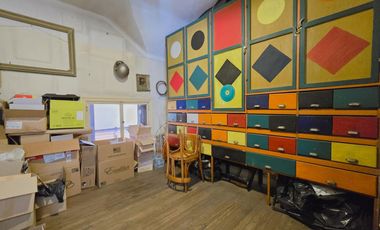 Venta 4 ambientes con dependencia. Casa en altura: triplex con terraza y parrilla en Balvanera