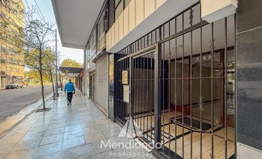 Depto 2 amb. c/ terraza y Baulera. A 50m de Plaza Colón.