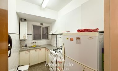 Depto 2 amb. c/ terraza y Baulera. A 50m de Plaza Colón.