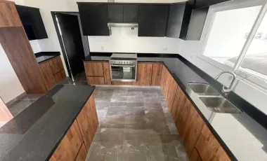 Casa en venta en La Joya Privada Residencial, Monterrey, Nuevo León