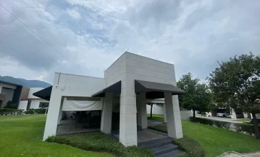 Casa en venta en La Joya Privada Residencial, Monterrey, Nuevo León
