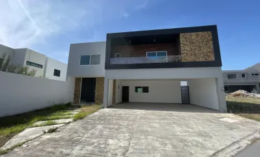 Casa en venta en La Joya Privada Residencial, Monterrey, Nuevo León