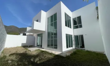 Casa en venta en La Joya Privada Residencial, Monterrey, Nuevo León