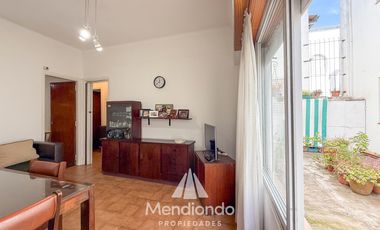 PH 3 ambientes en PLANTA BAJA con patio en Chauvín. 49 m2 cub.