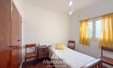 PH 3 ambientes en PLANTA BAJA con patio en Chauvín. 49 m2 cub.