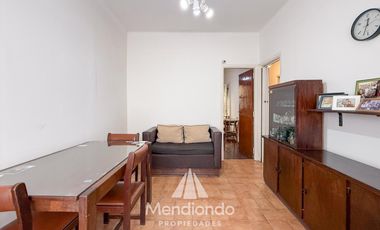 PH 3 ambientes en PLANTA BAJA con patio en Chauvín. 49 m2 cub.