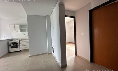 Venta de departamento 2 ambientes en  Wilde (17527)