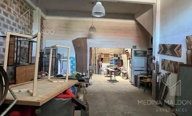 Venta Local Comercial Remedios de Escalada Esquina 300m2