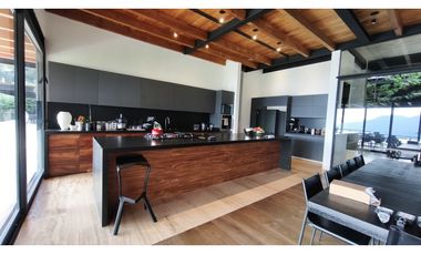 CASA LUXURY EN VENTA EN VALLE DE BRAVO