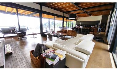 CASA LUXURY EN VENTA EN VALLE DE BRAVO