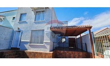 CASA EN  RICA AVENTURA