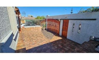 CASA EN  RICA AVENTURA