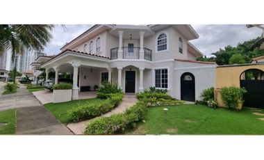 ALQUILER CASA COSTA BAY COSTA DEL ESTE LINEA BLANCA  VV