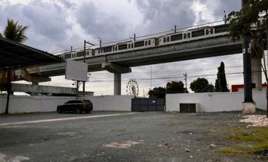 ALQUILER PROPIEDAD VA PANAMERICANA INCLUYE LOCALES Y GALERAS VV