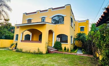 Casa Sola en Miraval Cuernavaca - CRB-1258-Cs